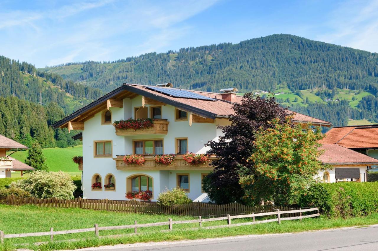 Appartement-Gästehaus Ursula Flachau Exterior foto