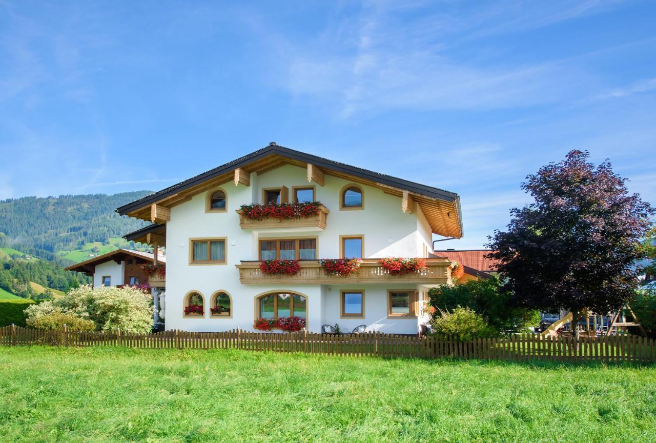 Appartement-Gästehaus Ursula Flachau Exterior foto